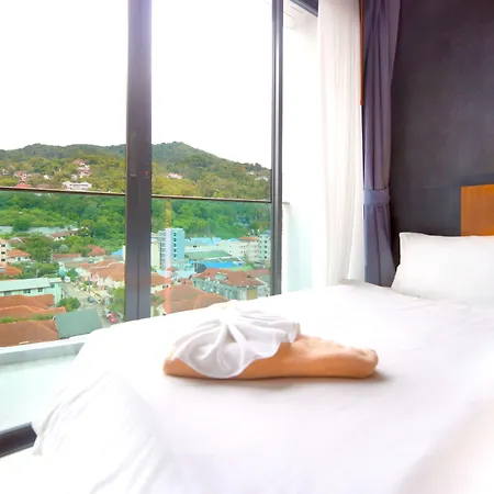 Phoenix Grand Patong-3
