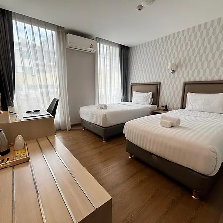 Lucky Hotel Bangkok-2