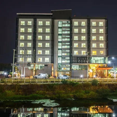 Devloft Hotel Korat-3