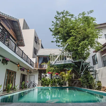Garden Yard Inn Chiangmai-2