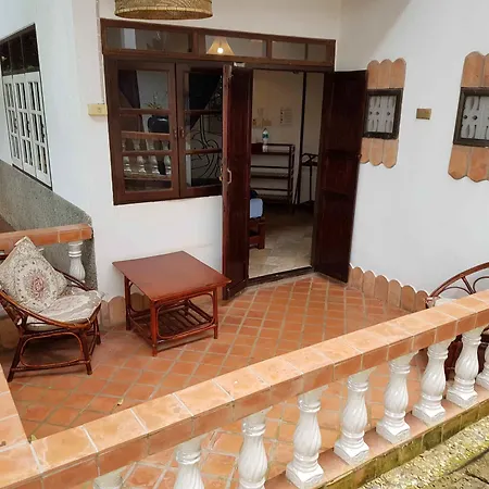 Mut Mee Garden Guest House-2