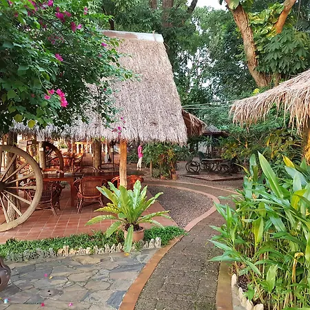 Mut Mee Garden Guest House-2