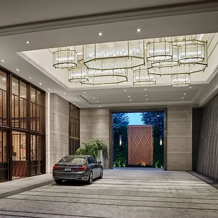Rosewood Bangkok-3
