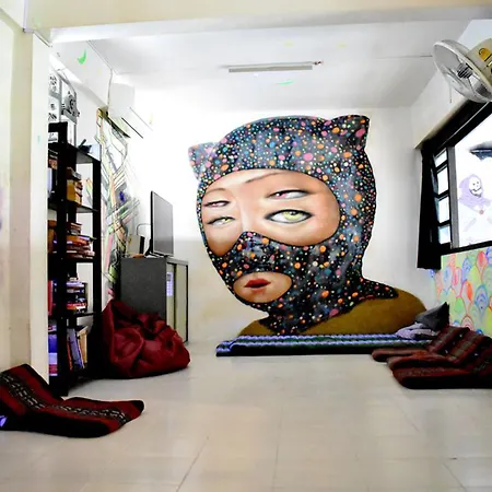 Bodega Party City Center Bangkok - Hostel-2