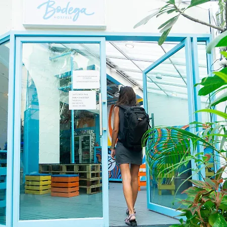 Bodega Party City Center Bangkok - Hostel-3