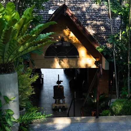Issara Boutique Winery Hotel-2
