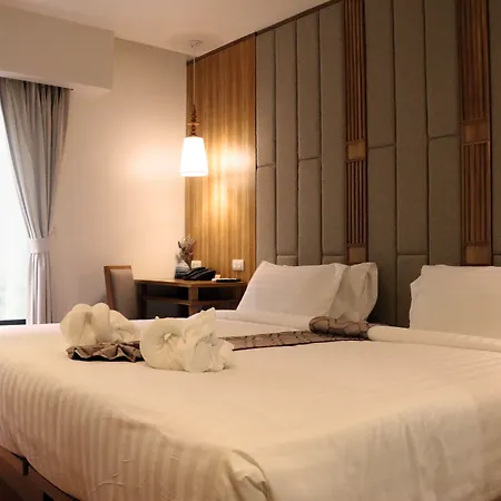 Lanna Thaphae Hotel-3