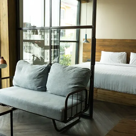 karaarom hotel-2