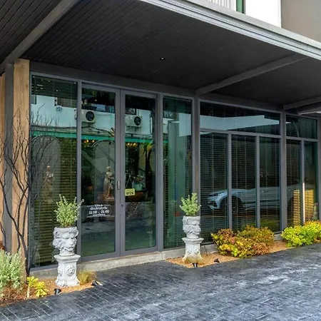 J Place Hotel-2