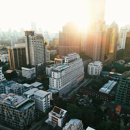 Radisson Hotel Chateau de Bangkok-3