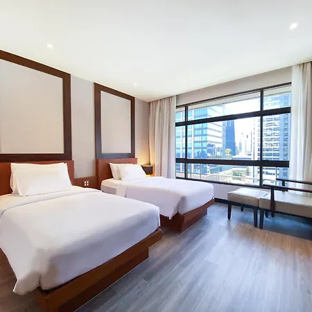 Pinnacle Lumpini Park Hotel-3