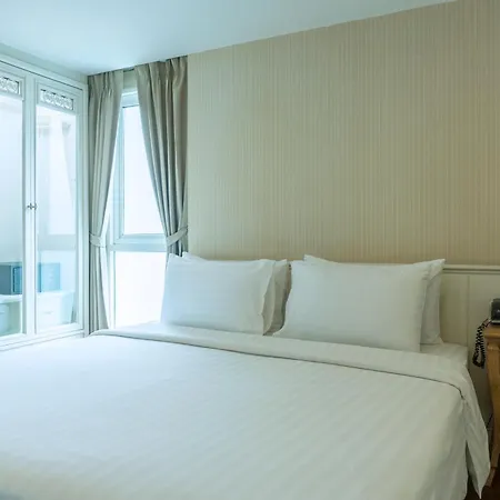 Sabai Sathorn Service Apartment-3
