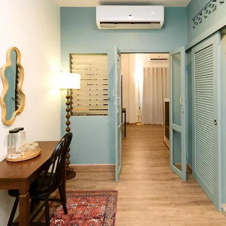 Nautical Home & Seashell House B&B-3