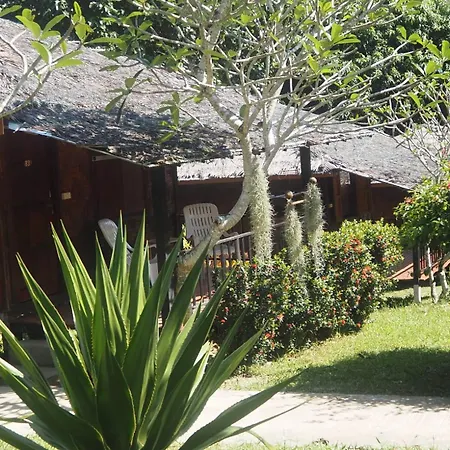 Mookies Bungalows-2