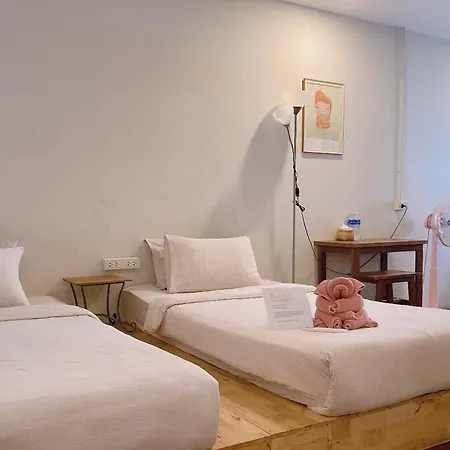 Wayside Guesthouse-2