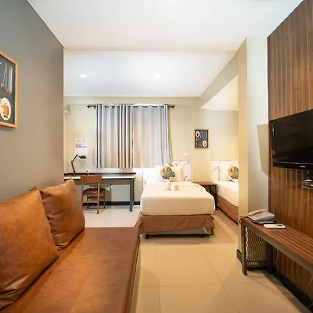 The Palm Hotel-2