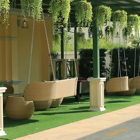 Siri Grand Bangkok Hotel-2