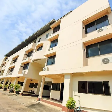 Oyo 383 White Inn Hotel-2