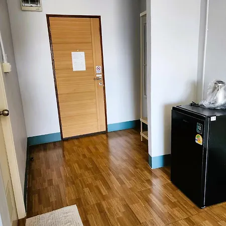 Hug House-3