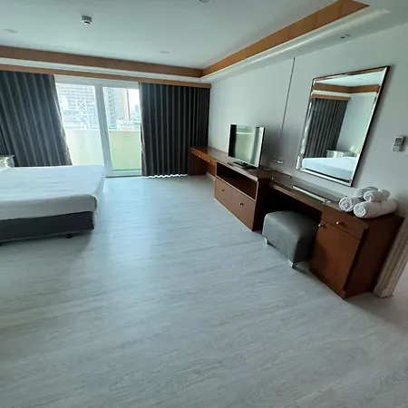Chaidee Mansion-2