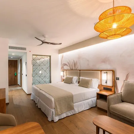 Hotel Riu Palace Phuket-3