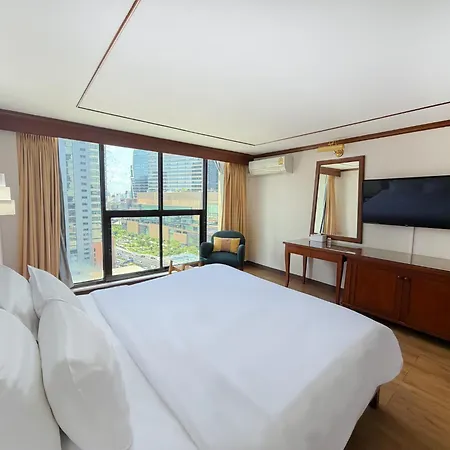 Pinnacle Lumpini Park Hotel-2