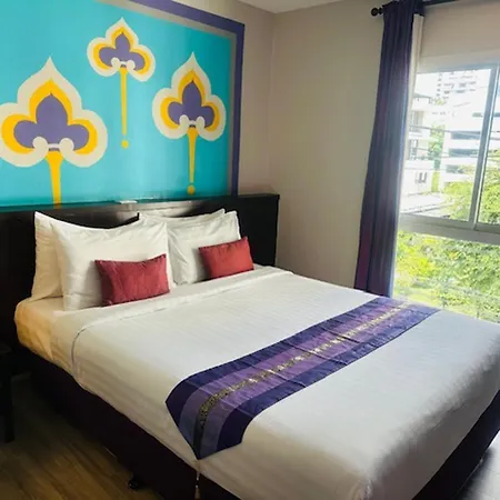 Sawasdee Hotel @ Sukhumvit Soi 8-2
