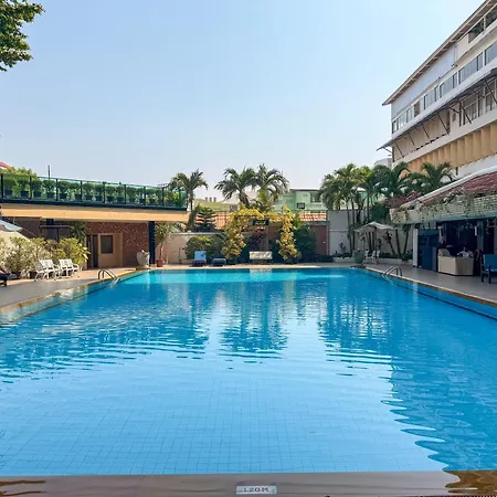 Golden Beach Hotel Pattaya-2