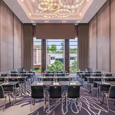 Hilton Bangkok Suvarnabhumi Golf Resort & Spa-3