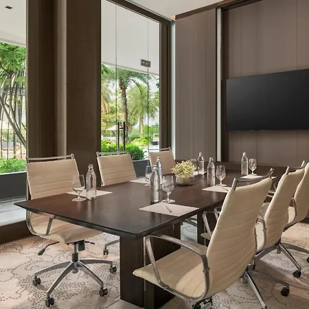 Hilton Bangkok Suvarnabhumi Golf Resort & Spa-2