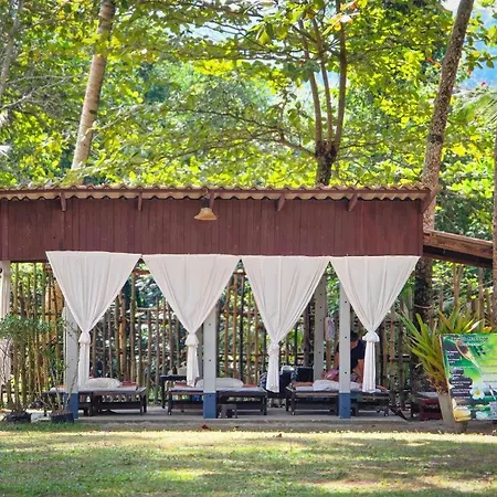 Ko Kut Ao Phrao Beach Resort-2
