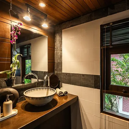 Beyond The Blue Horizon Boutique Bungalows-2