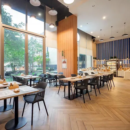 Oakwood Suites Bangkok-2