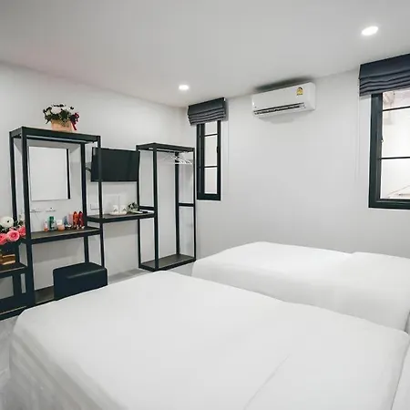 Sky'S House-2