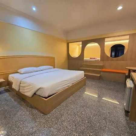 Golden Land Hotel-2