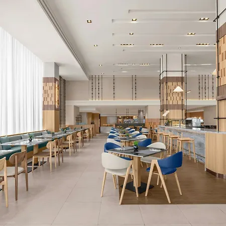 Courtyard By Marriott Bangkok-3