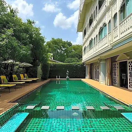 At Pingnakorn Riverside Hotel-2