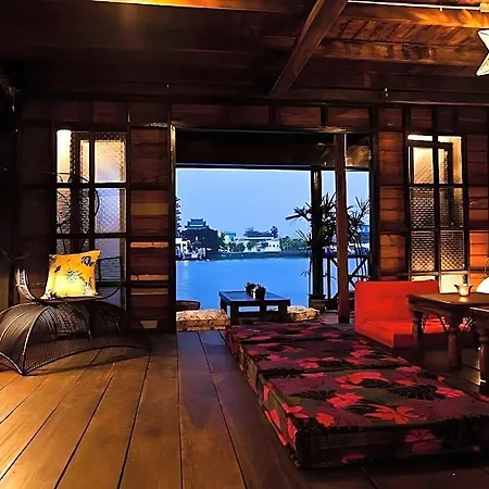 Loy La Long Hotel-2