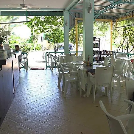Baantonsai Garden Resort-2