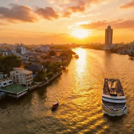 Amdaeng Bangkok Riverside Hotel-2