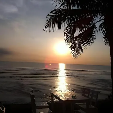 Sea Memories White Sand Beach Hotel-3