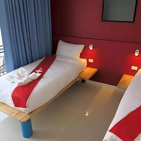 Hotel Montha-3