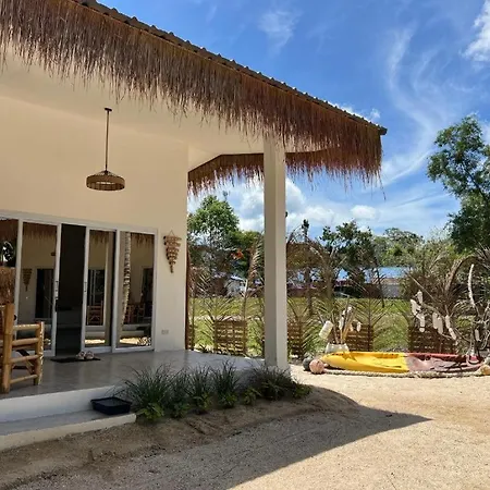 Sea Love Beach Bar & Bungalows-2