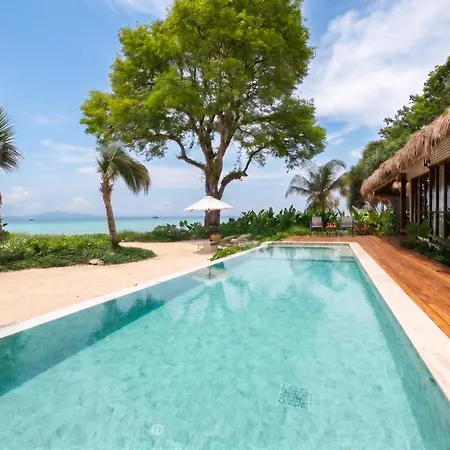 Outrigger Phi Phi Island Resort-2