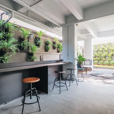 Loyy Hotel-2