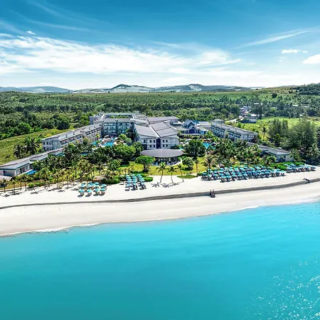 Le Meridien Khao Lak Resort & Spa-2