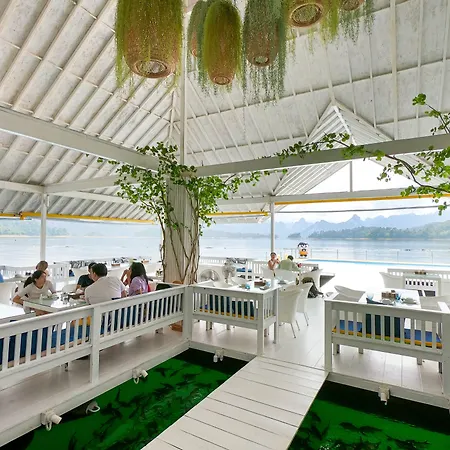 500 Rai Floating Resort-2