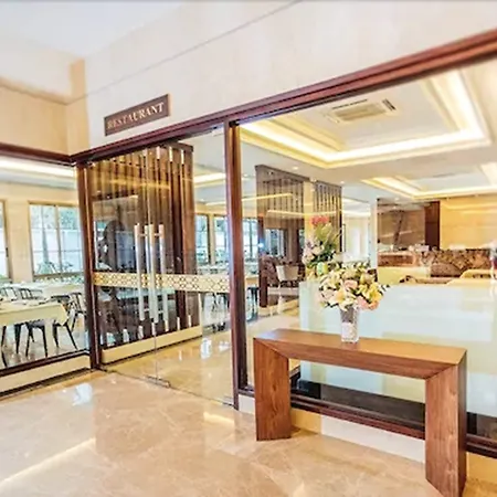 March Hotel-3