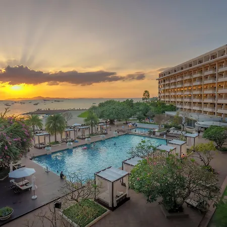 Dusit Thani Pattaya-2