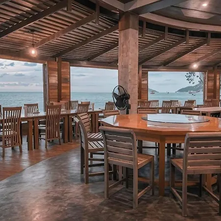 Beach Club Koh Tao-2